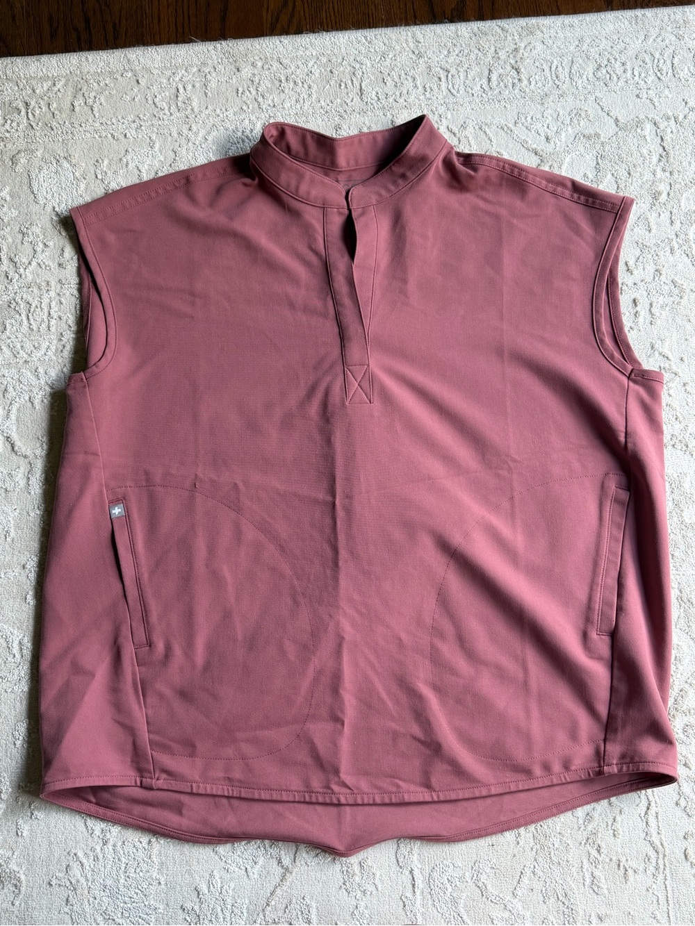 Mauve figs set. 3 tops and 1 pant.
